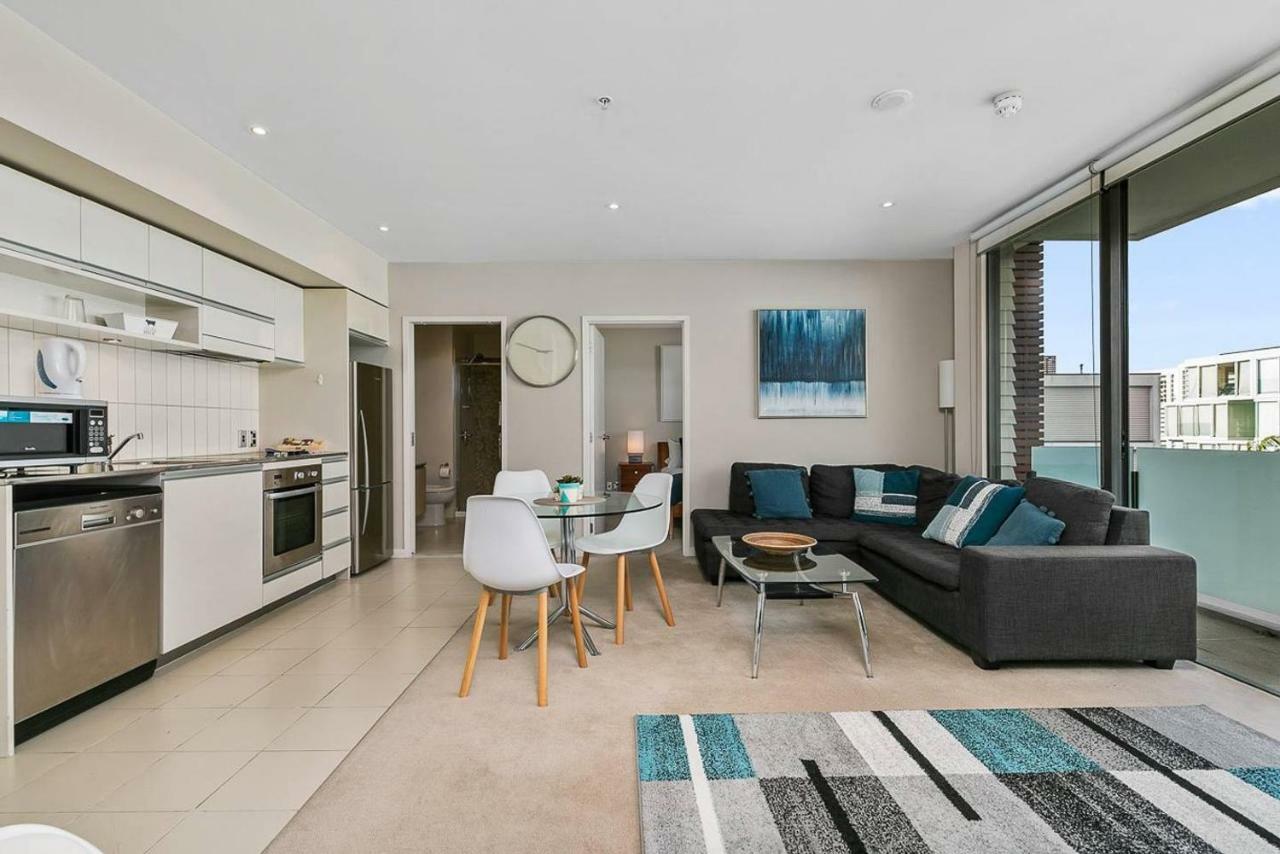 Two Bedroom Apartment - Pool, Gym & Free Parking! Auckland Exterior photo